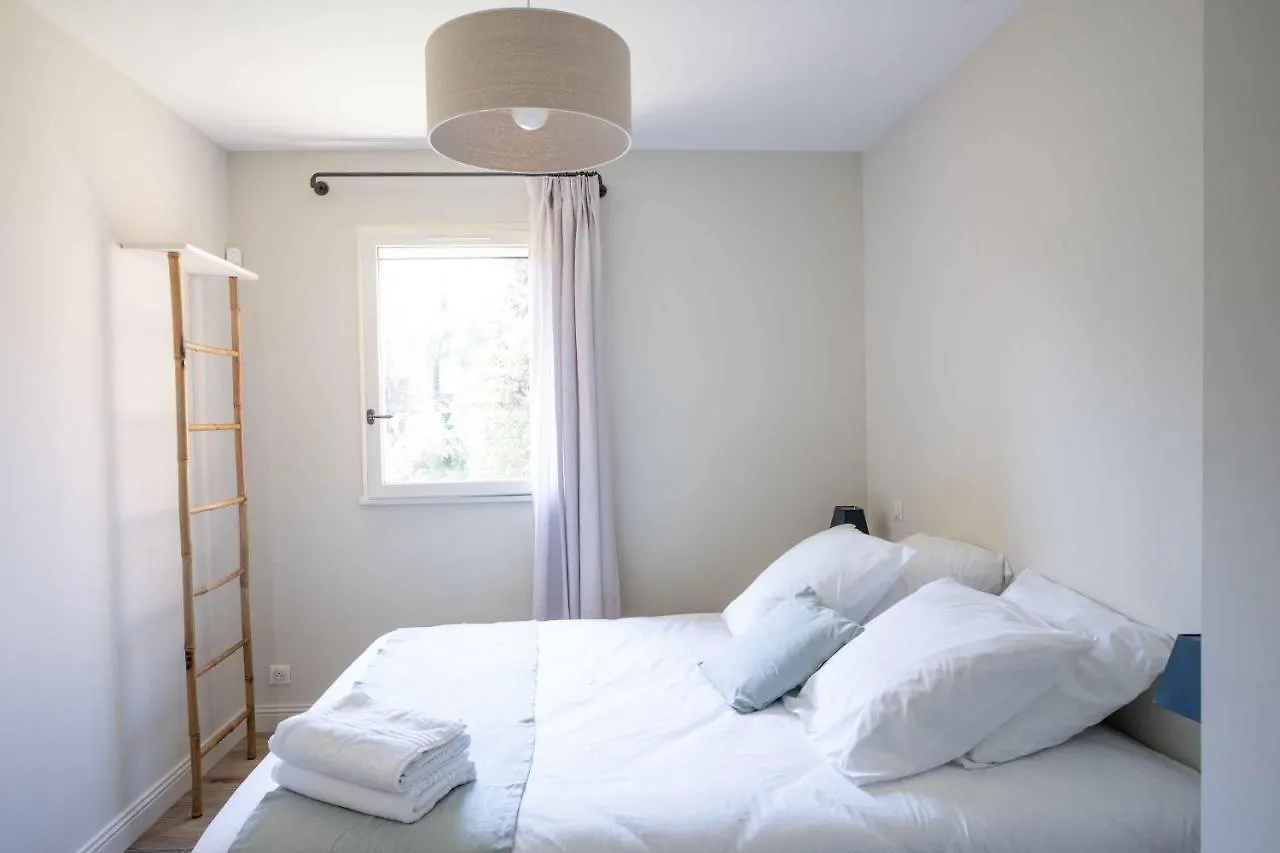 Maison Cocoon Lourmarin 6 Personnes 0*,